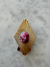 Load image into Gallery viewer, Dahlia H
